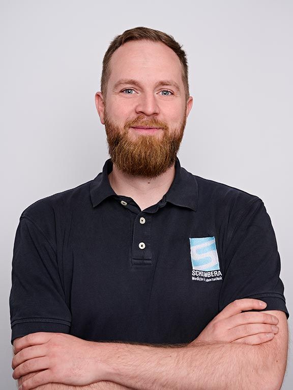 Portrait Dennis Gattinger